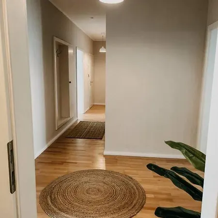 Geraeumig, Zentral, Messe Nah! Be1r Appartement